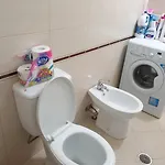 Asta Free Private Parking Apartmán *