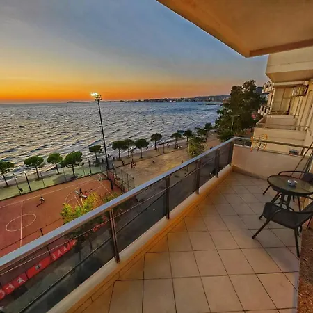 Asta Free Private Parking * Vlorë
