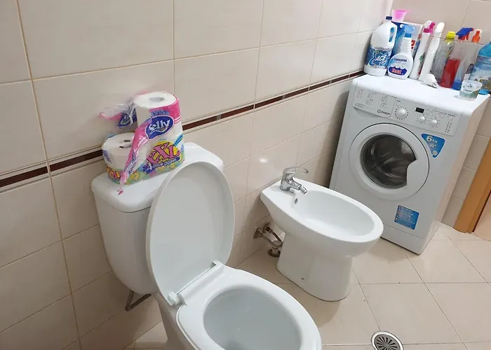 Asta Free Private Parking Apartment *